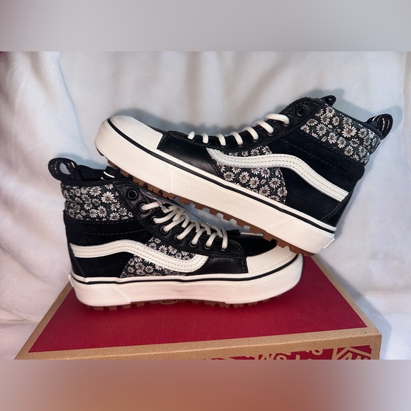 Vans Shoes Nwt Vans Sk8 Hi Mte2 Black Floral Shoes Size 6 Poshmark
